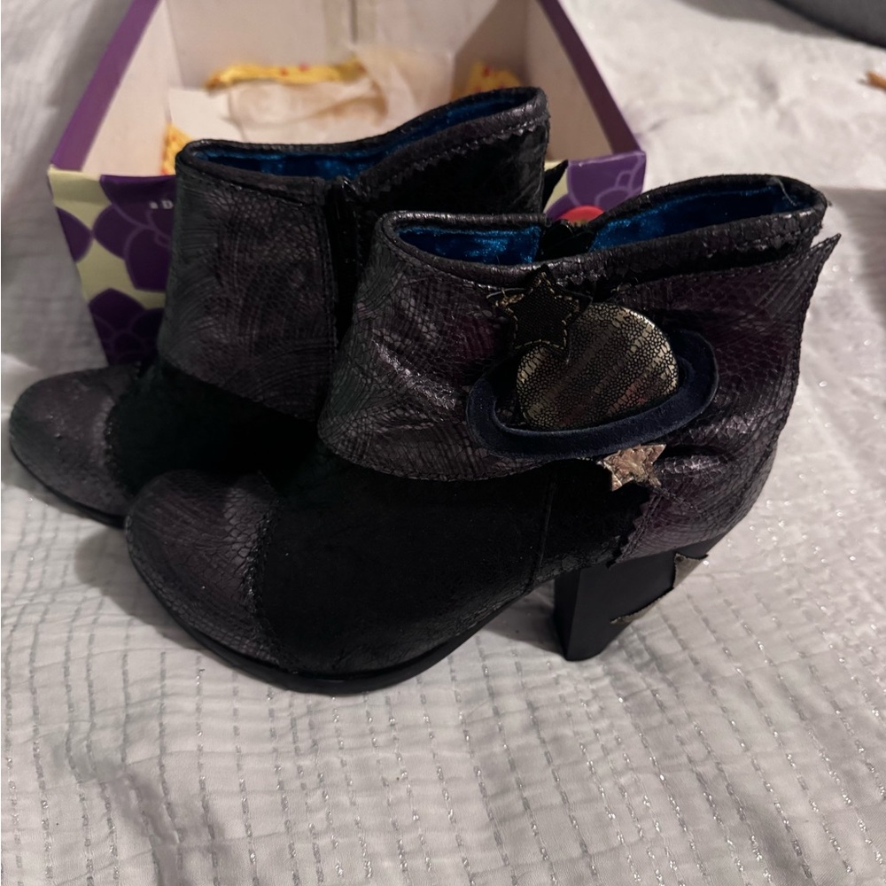 Irregular Choice 38 • worn once so like new US sizing it’s a 7.5-8